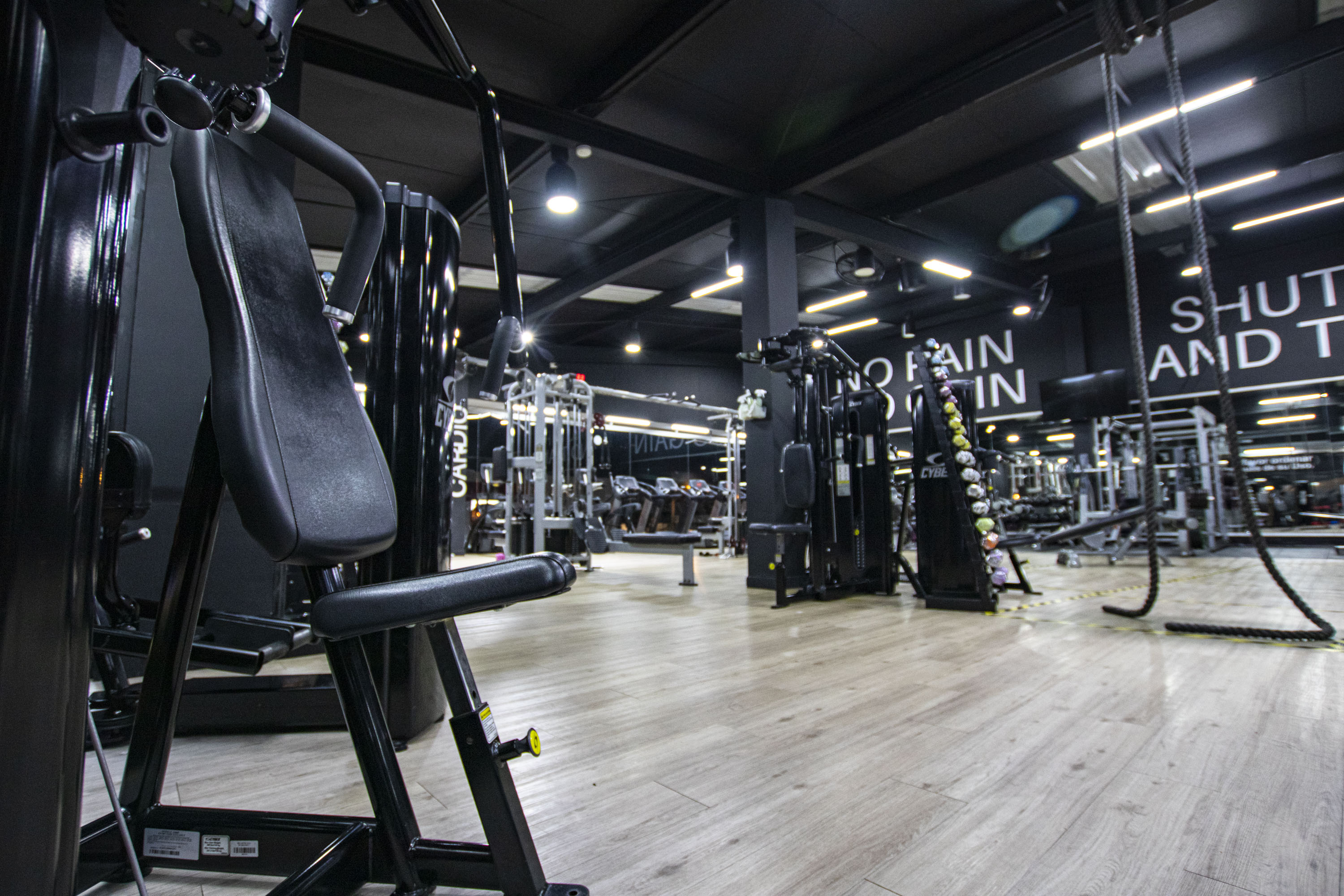 HAZ PARTE DE NUESTRA BLACK FITNESS FAM!