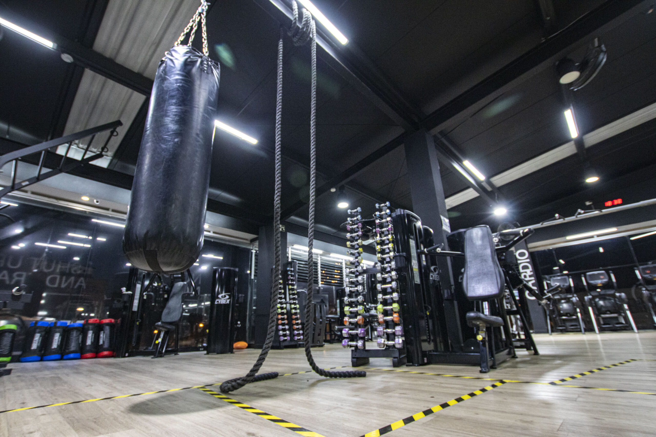 HAZ PARTE DE NUESTRA BLACK FITNESS FAM!